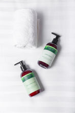 Cargar imagen en el visor de la galería, Botellas Pet Recargables con Dispenser para Amenidades y Suministros Hoteleros y Hospitalidad